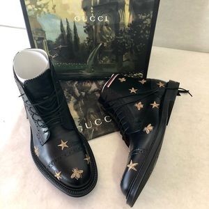 Men’s Gucci leather embroidered brogue boot